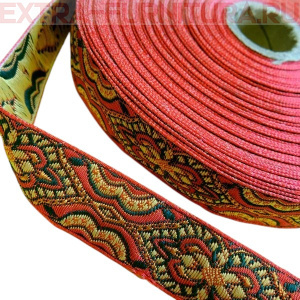 Лента жаккардовая отделочная шир. 24 мм арт. 9192 цв. красный/зеленый (рул.25м)