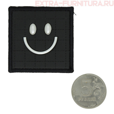 Нашивка под кожу квадрат "смайл" 4,5*4,5см черный